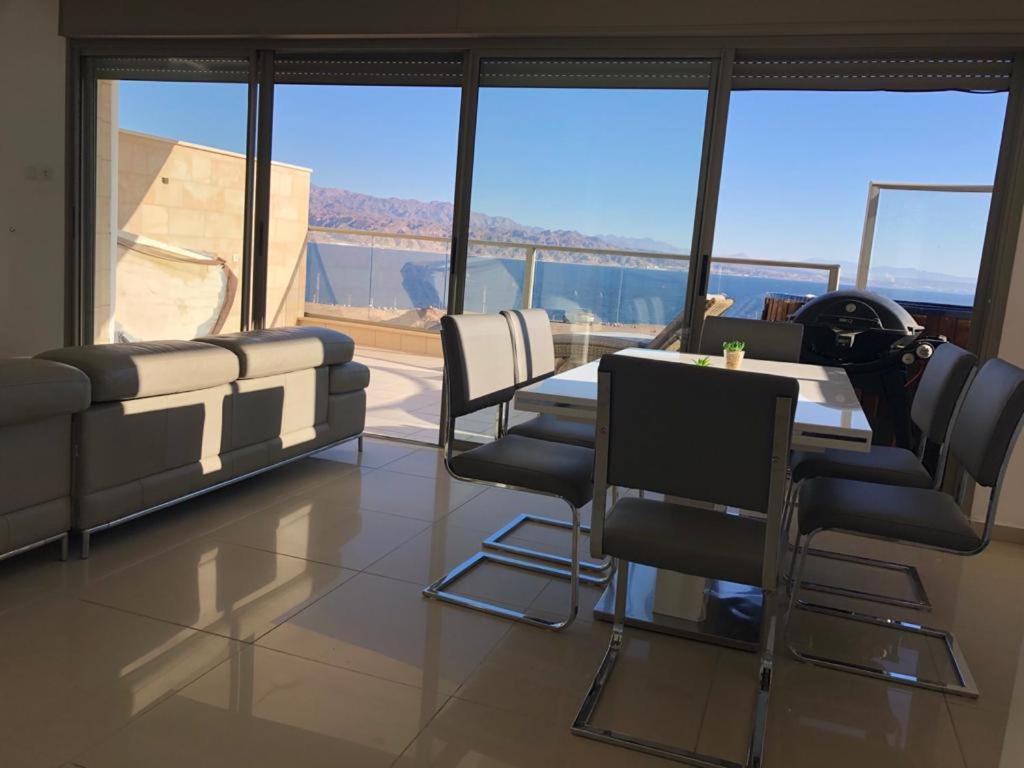 Luxury Exclusive Top Class Apartment On The Sea With Best Sea View And Jacuzzi רק למשפחות !!!! Eilat Exterior foto